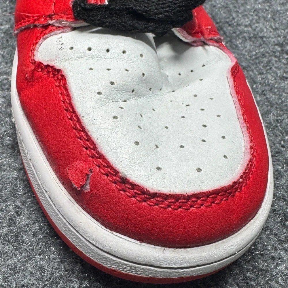 Nike Air Jordan 1 High OG Chicago Lost and Found Kids 3Y Red White 555088-101